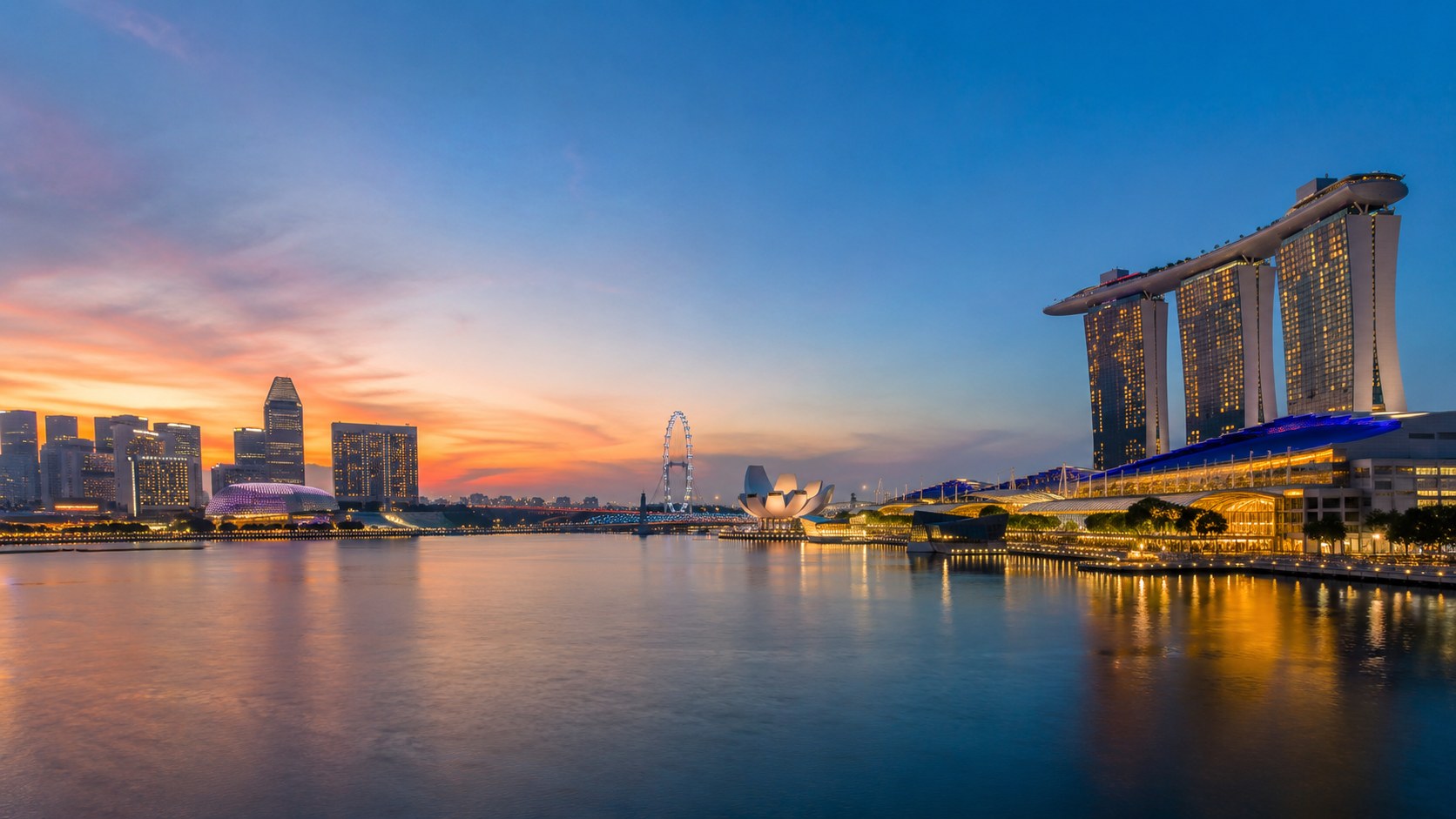 Marina Bay skyline at dusk